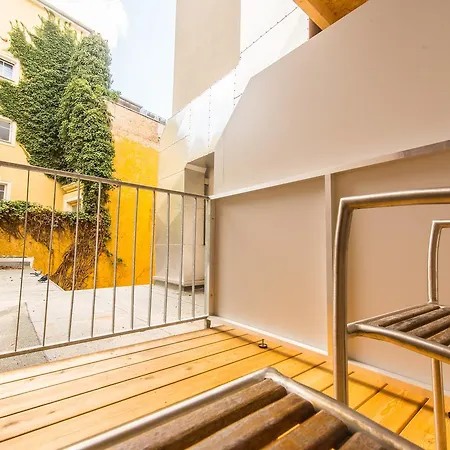 Goettfried - Essen Trinken Schlafen Ξενοδοχείο Λιντς