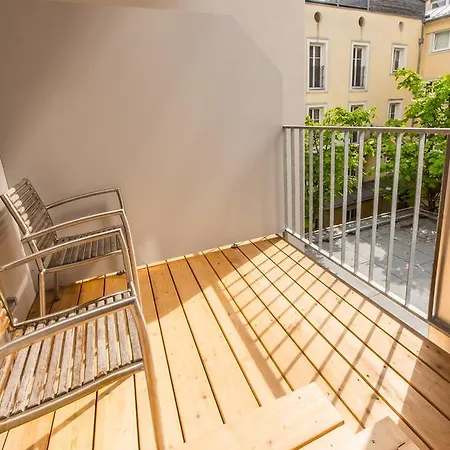 호텔 고트프리트 - 에센 트링켄 슐라펜 3*