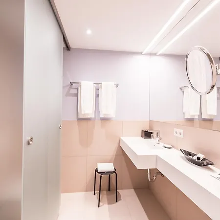 고트프리트 - 에센 트링켄 슐라펜 호텔 린츠