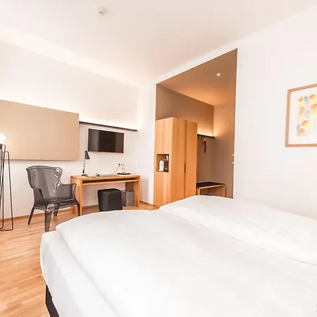 Goettfried - Essen Trinken Schlafen Λιντς